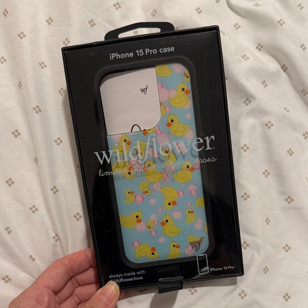 Wildflowers Rubber Duck Pattern iPhone 15 Pro Case - Light Blue & Yellow